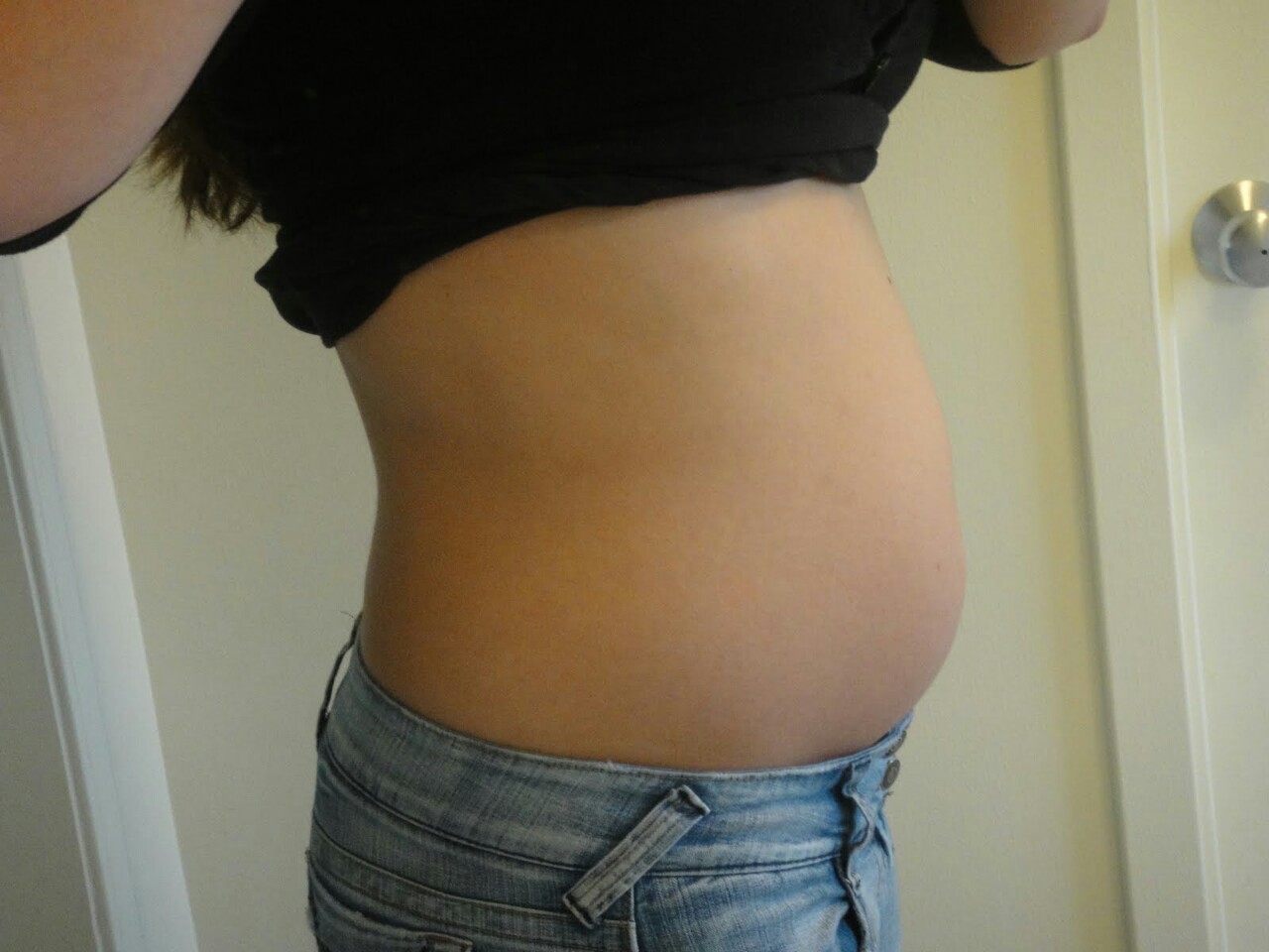 Femme enceinte à poil 17